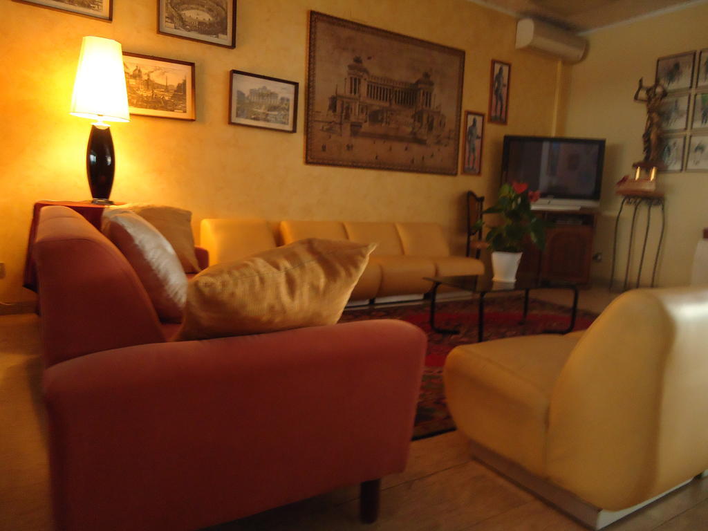 Hotel Ristorante Mommo Polistena Esterno foto