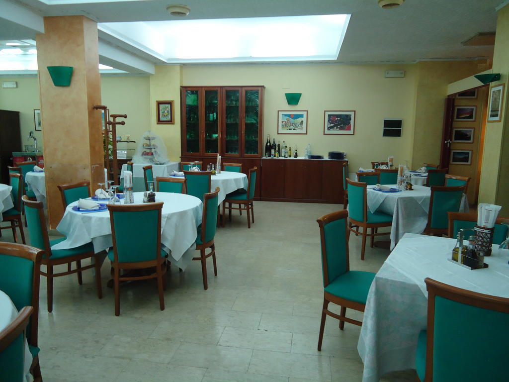 Hotel Ristorante Mommo Polistena Esterno foto